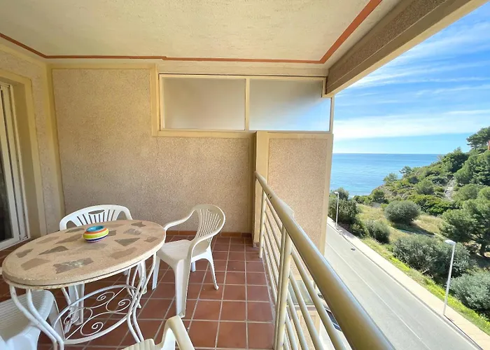 Amplio Estudio En Calpe